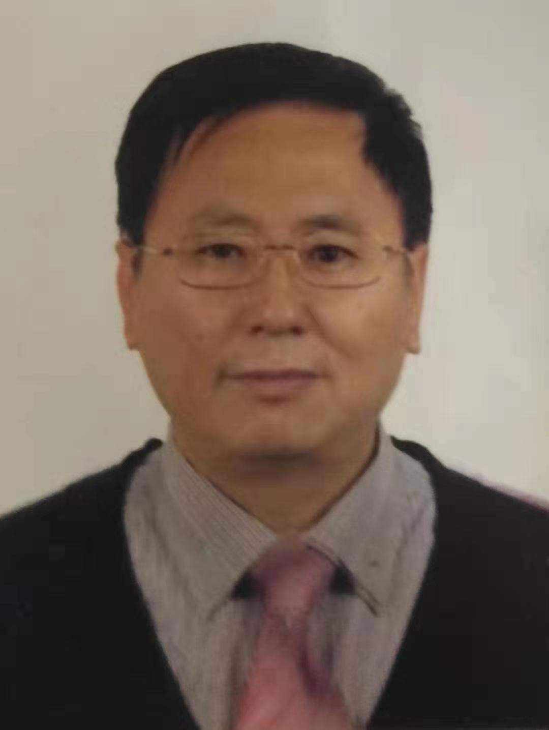 欧宝电竞平台创新论坛第九百零六讲：从大学到社会如何成熟思想:一位老大学生的寄语