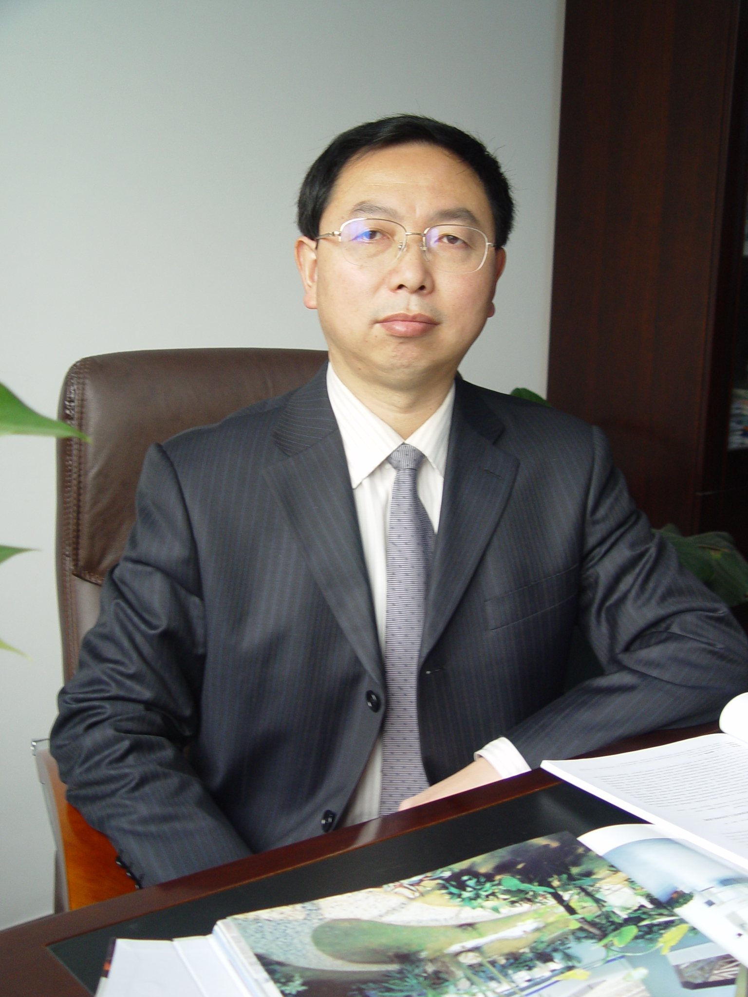 欧宝电竞平台创新论坛第一千六百零五讲：黄土地区高填方地基变形特征与工程应对措施  